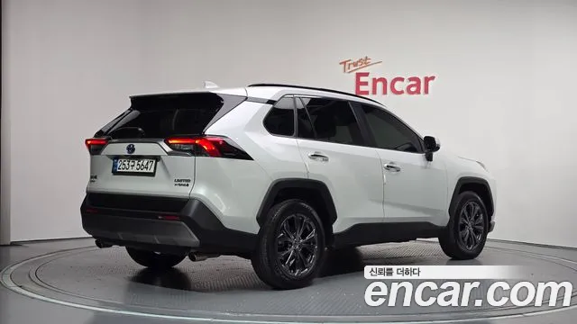 Toyota RAV4 5th Gen — Фото автомобиля 2