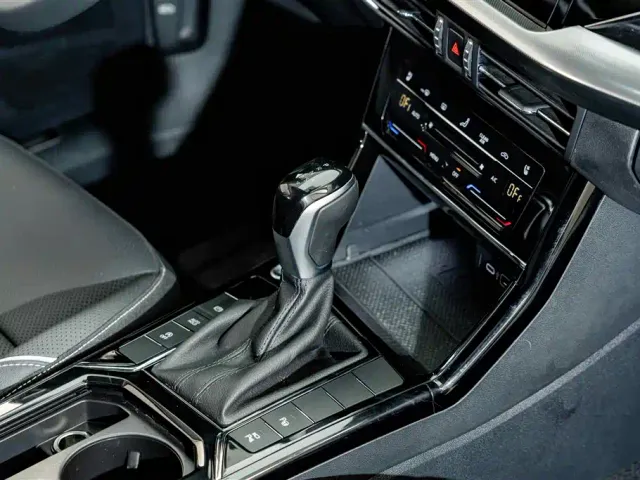 Volkswagen Passat — Фото автомобиля 19