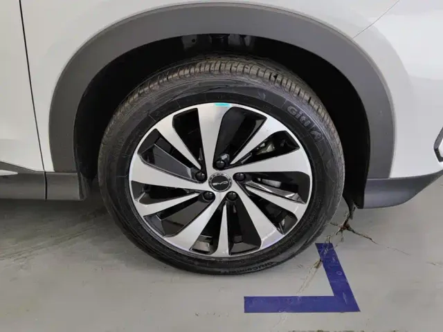 BYD Song PLUS — Фото автомобиля 6