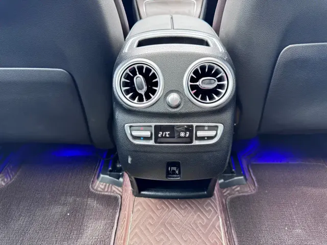 Mercedes-Benz Mercedes-Benz GLC 2022 GLC 300 L 4MATIC Dynamic Collector's Edition — Фото автомобиля 11