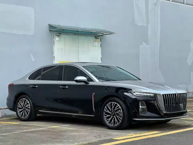 Hongqi H5 — Фото автомобиля 3