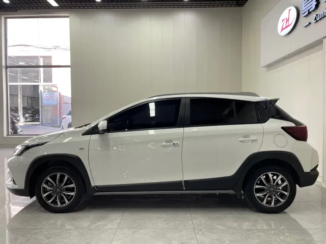 Toyota YARiS L Zhi Xuan — Фото автомобиля 5