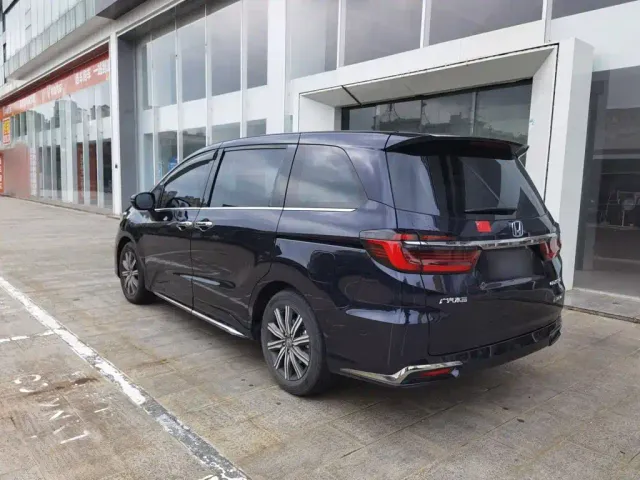 Honda Odyssey — Фото автомобиля 17