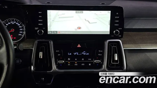 Kia Sorento Sorento 4-е поколение Дизель 2.2 2WD — Фото автомобиля 13