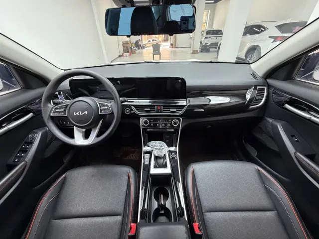 Kia Seltos — Фото автомобиля 15