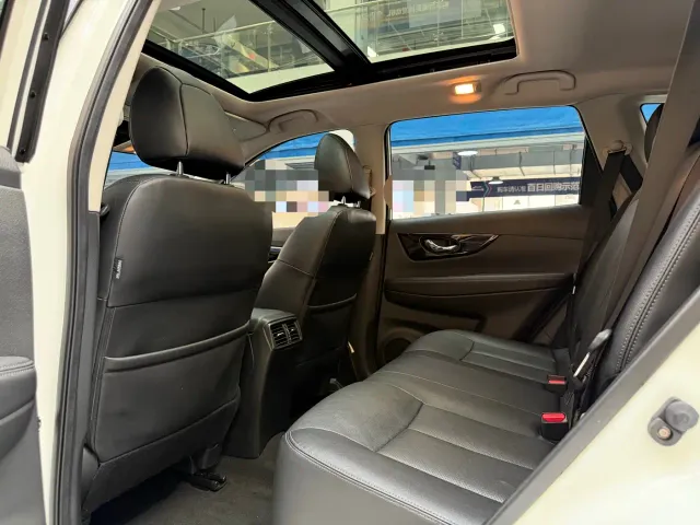 Nissan X-Trail — Фото автомобиля 18