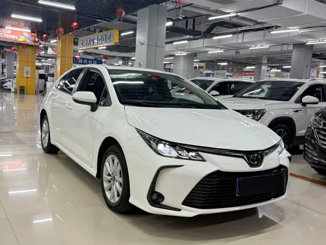 Toyota Corolla — Фото автомобиля 3