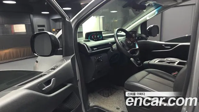 Hyundai Staria Staria — Фото автомобиля 10