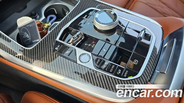 BMW X7 — Фото автомобиля 9