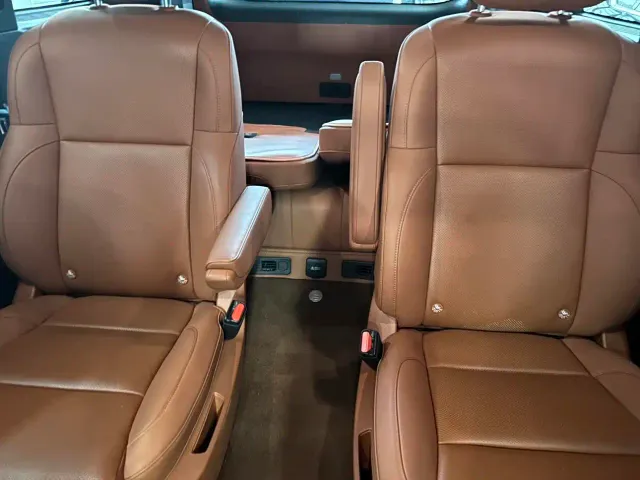 Li Auto L9 — Фото автомобиля 7