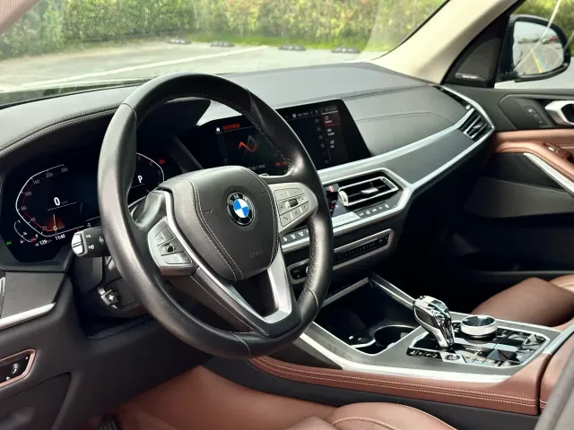 BMW X7 — Фото автомобиля 15