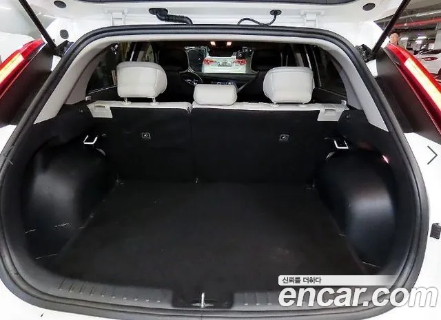 Kia Niro The All New — Фото автомобиля 18