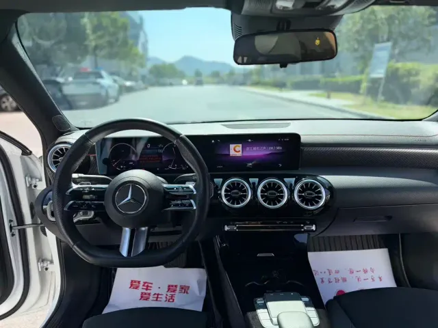 Mercedes-Benz A-Class — Фото автомобиля 8