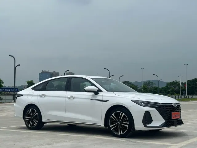 Chery Arrizo 8 — Фото автомобиля 3
