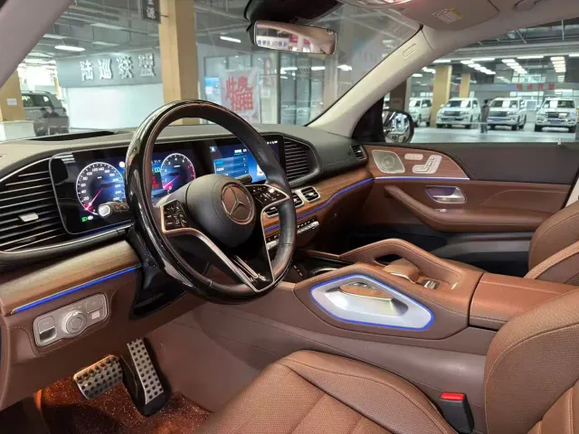 Mercedes-Benz GLS-Class — Фото автомобиля 9