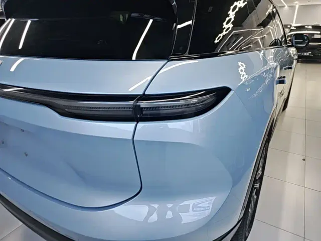 Nio ES6 — Фото автомобиля 7