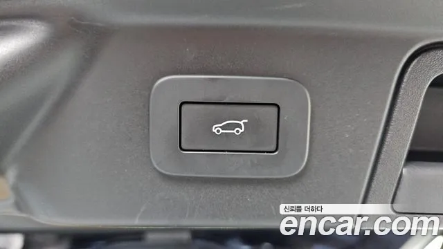 Land Rover Range Rover Velar — Фото автомобиля 20