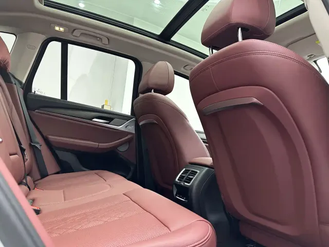 BMW X3 — Фото автомобиля 15