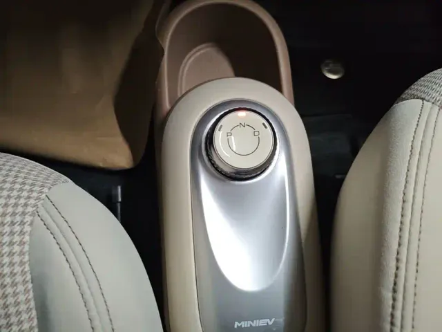 Wuling Hongguang Mini EV — Фото автомобиля 13