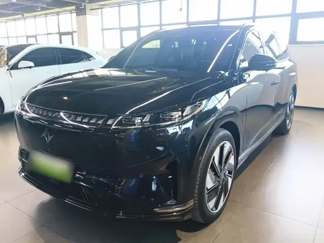 Фотография автомобиля — Dongfeng eπ 008