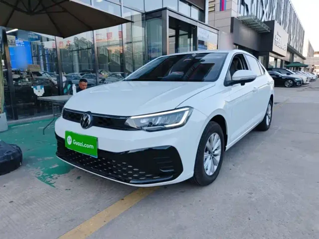 Фотография автомобиля — Volkswagen Lavida