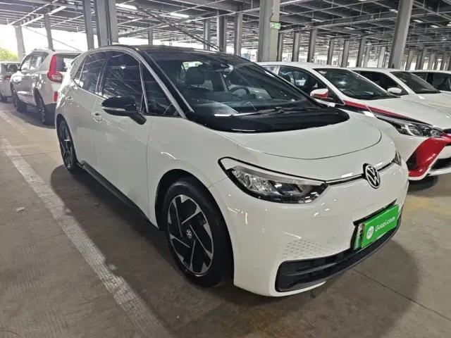Volkswagen ID.3 — Фото автомобиля 3