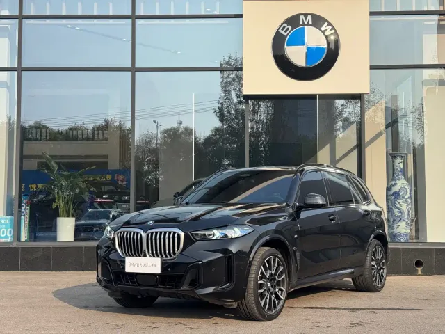 Фотография автомобиля — BMW X5