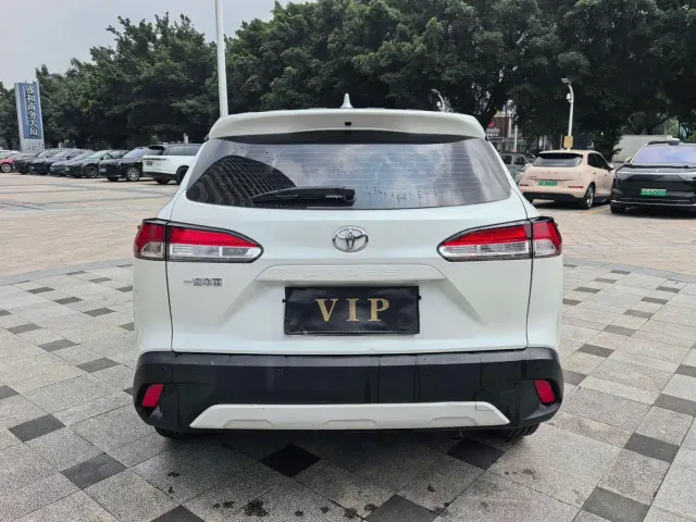 Toyota Corolla Cross — Фото автомобиля 6