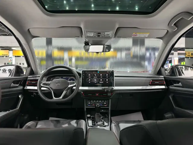 Volkswagen Lavida — Фото автомобиля 7