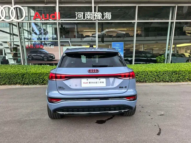 Audi Q6L e-tron — Фото автомобиля 5
