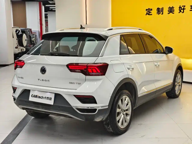 Volkswagen T-Roc — Фото автомобиля 5