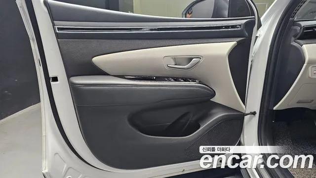 Hyundai Tucson Tucson (NX4) Бензин 1.6 турбо 2WD — Фото автомобиля 8