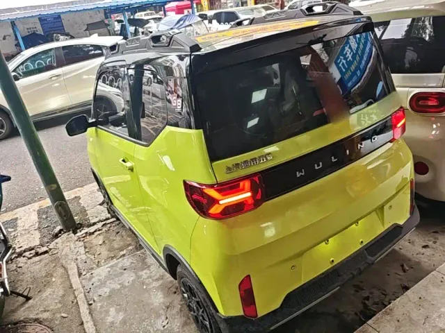 Wuling Hongguang Mini EV — Фото автомобиля 4