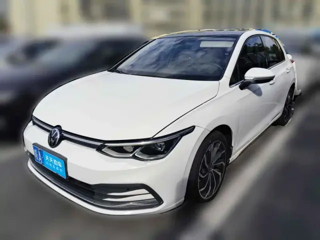 Фотография автомобиля — Volkswagen Golf