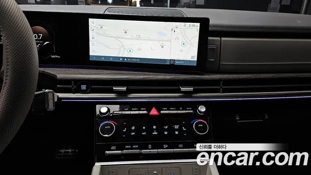 Hyundai Santafe Santa Fe (MX5) Бензин 2.5T 2WD — Фото автомобиля 15