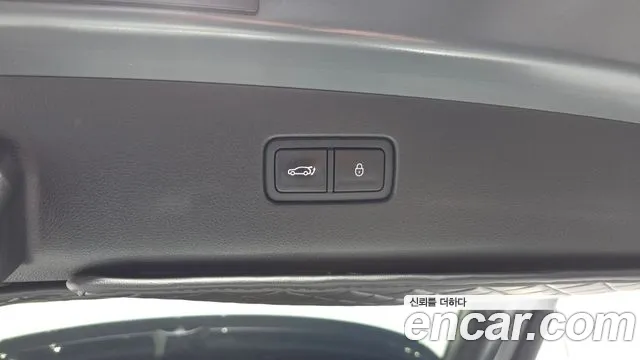 Genesis GV70 — Фото автомобиля 27