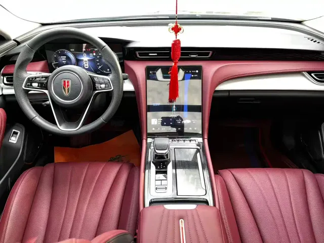 Hongqi H5 — Фото автомобиля 6
