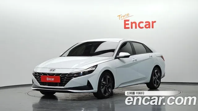 Фотография автомобиля — Hyundai Avante CN7