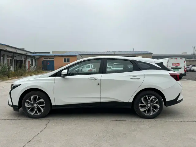 Buick Velite 6 — Фото автомобиля 5