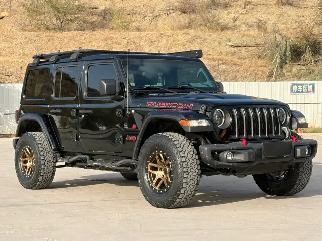 Jeep Wrangler — Фото автомобиля 3