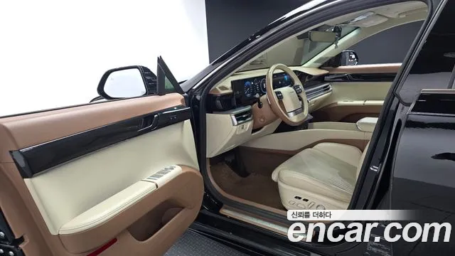 Hyundai Grandeur Grandeur (GN7) 2.5 Бензин 2WD — Фото автомобиля 10