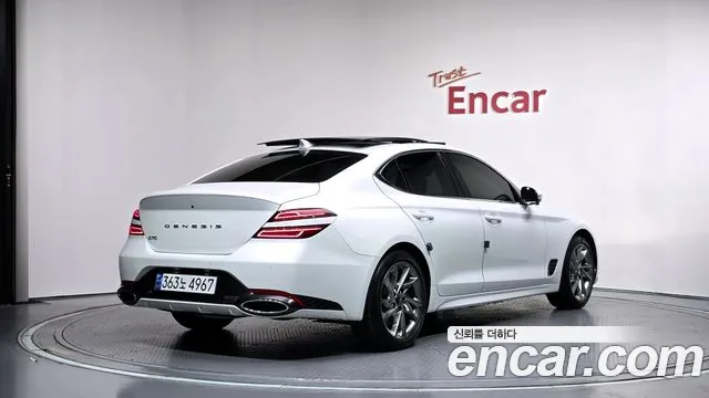 Genesis G70 New — Фото автомобиля 2