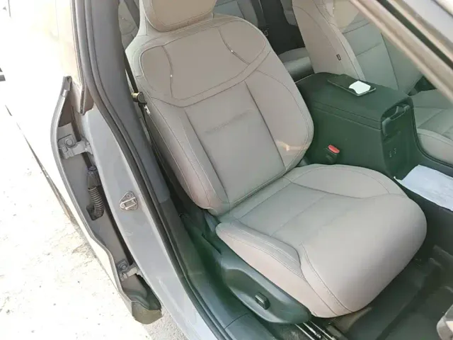 Volvo XC70 Plug-in Hybrid — Фото автомобиля 24