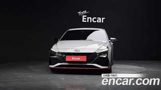 Hyundai AVANTE — Фото автомобиля 3