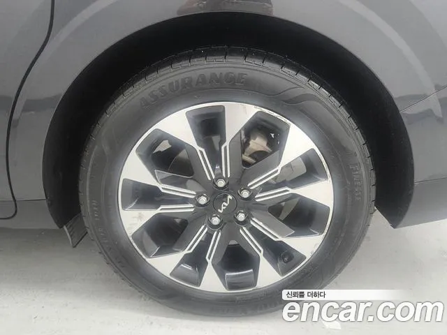 Kia Carnival Generation 4 — Фото автомобиля 19