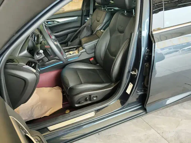 Cadillac CT5 — Фото автомобиля 14