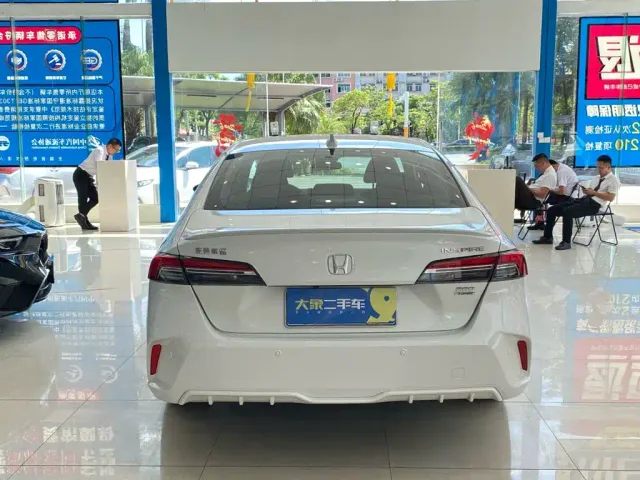 Honda Inspire — Фото автомобиля 11