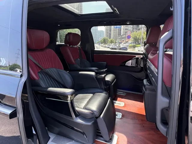 GAC Trumpchi E9 — Фото автомобиля 20