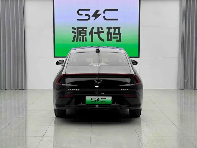 Wuling Starlight — Фото автомобиля 12