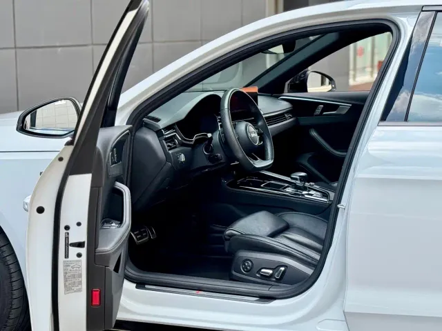 Audi A4L — Фото автомобиля 4